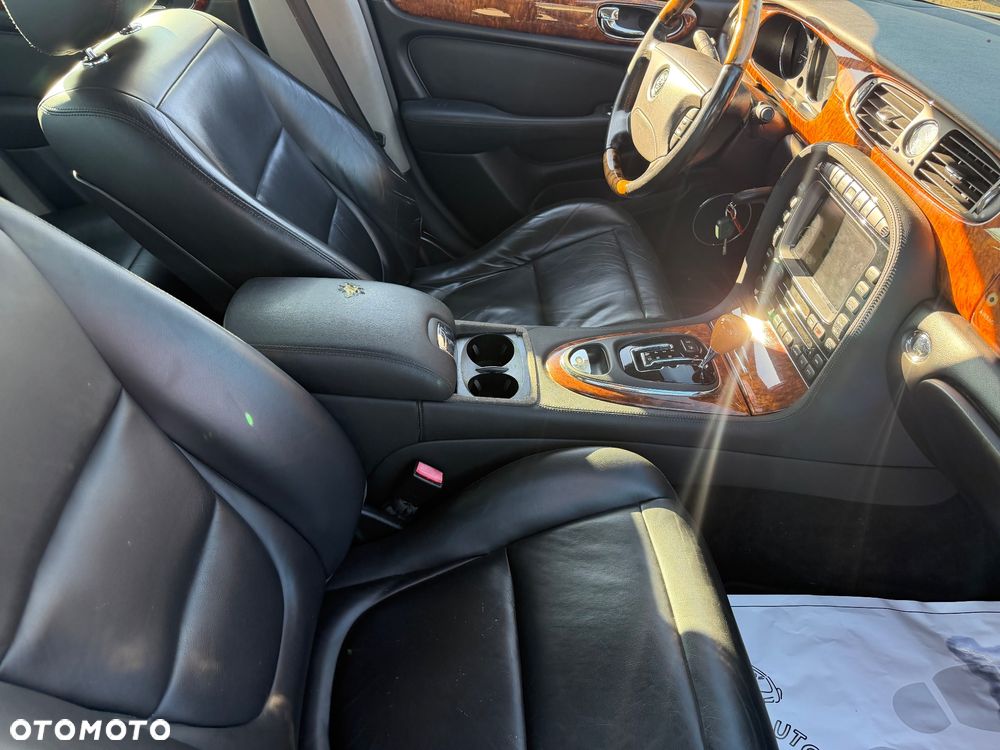 Jaguar XJ XJ8 4.2 LWB - 14