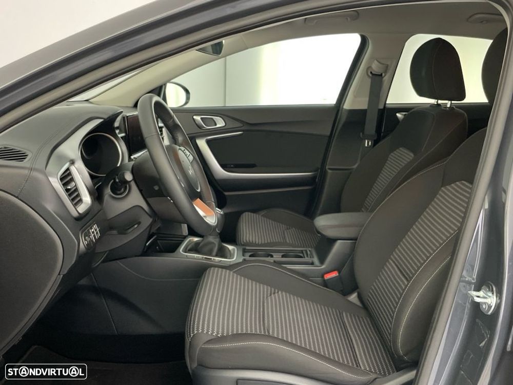 Kia XCeed 1.0 T-GDI Dynamic - 11