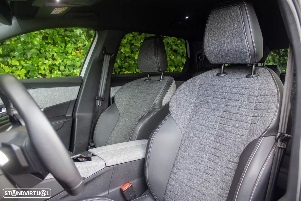 Peugeot 5008 1.2 Hybrid Allure e-DCS6 - 11