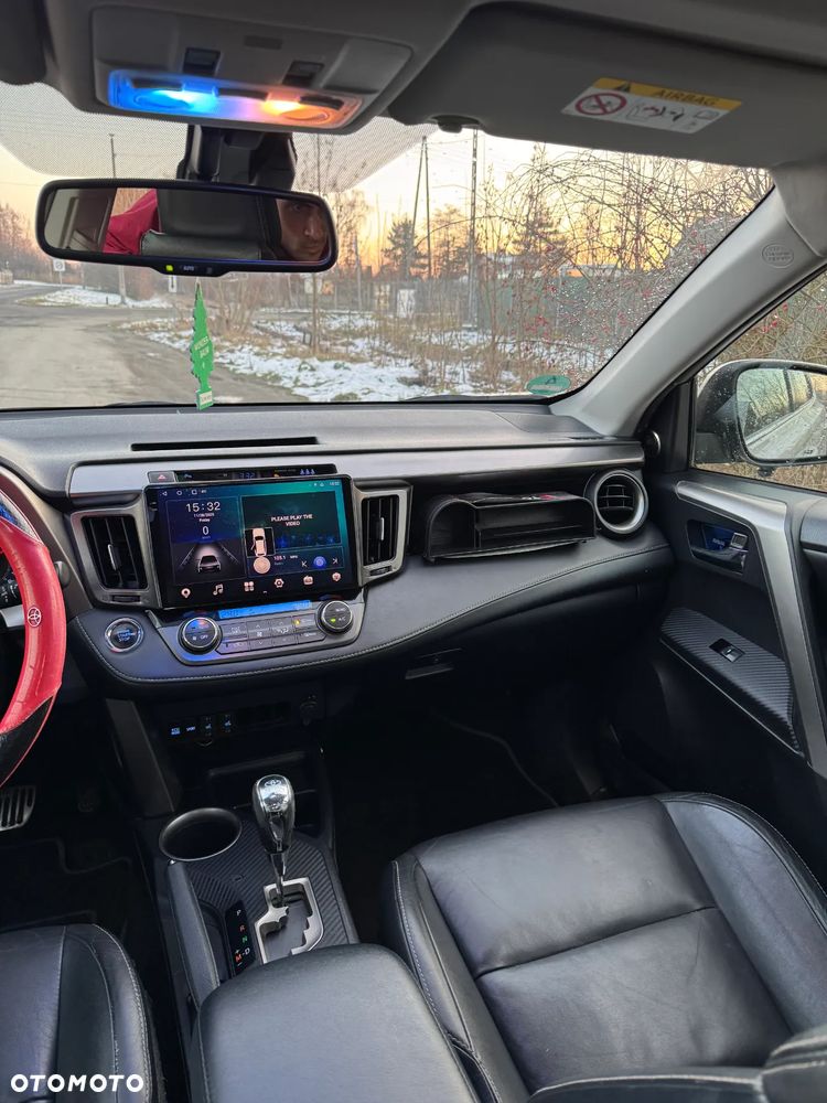 Toyota RAV4 - 18