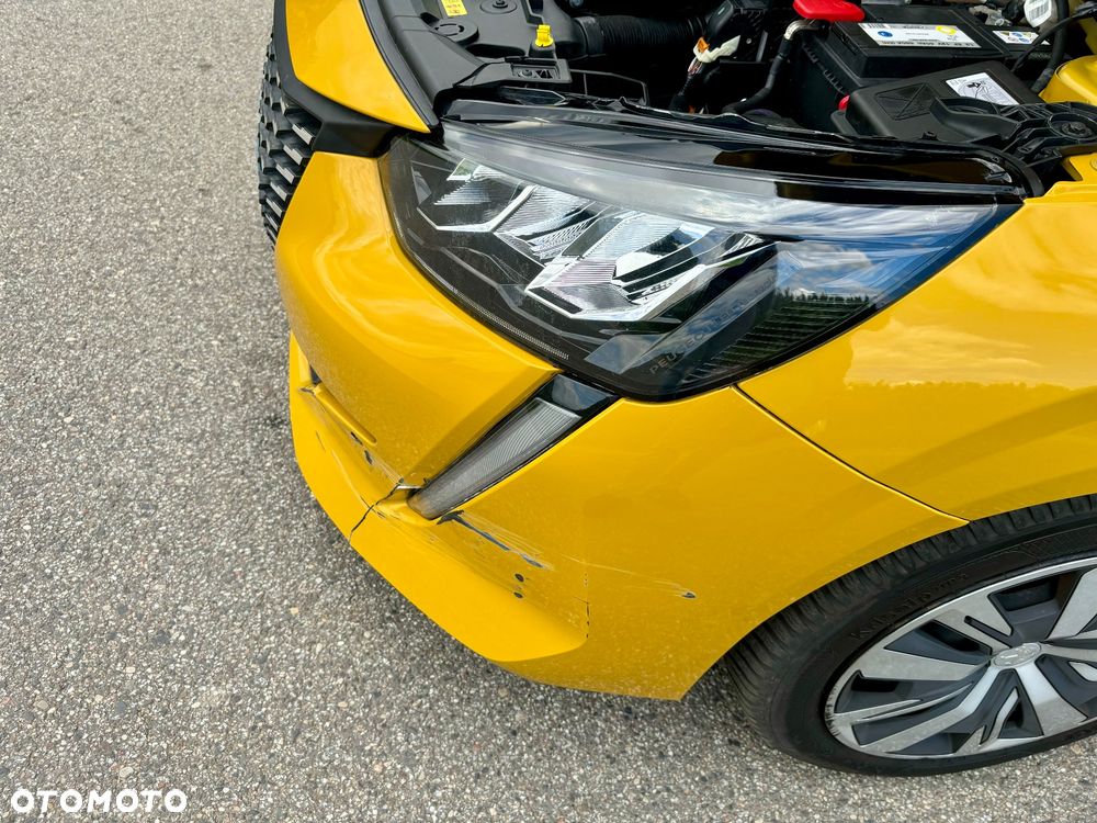 Peugeot 208 - 18