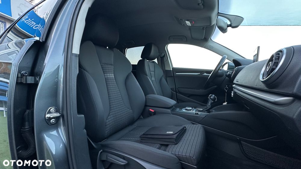 Audi A3 Sportback 2.0 TDI (clean diesel) quattro S tronic S line Sportpaket - 18