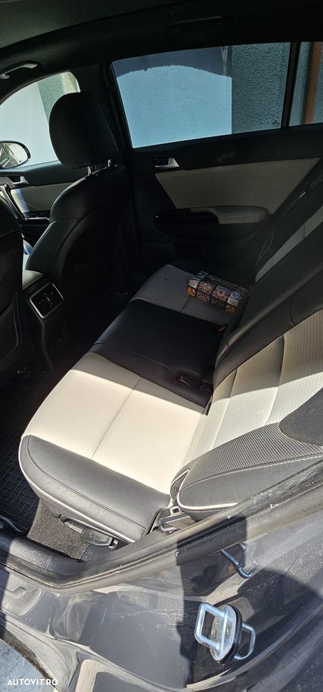 Kia Sportage 1.6 DSL 7DCT HP 4x4 GT Line - 8