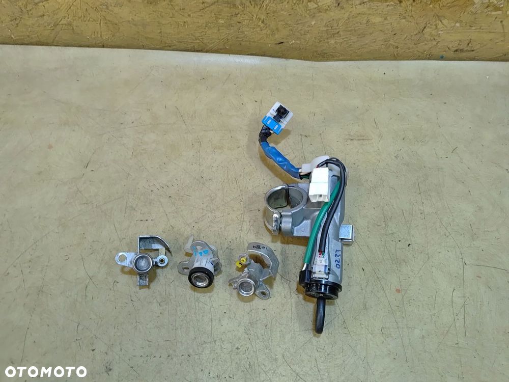 HYUNDAI I10 I STACYJKA KLUCZYK WKŁADKA 07-13