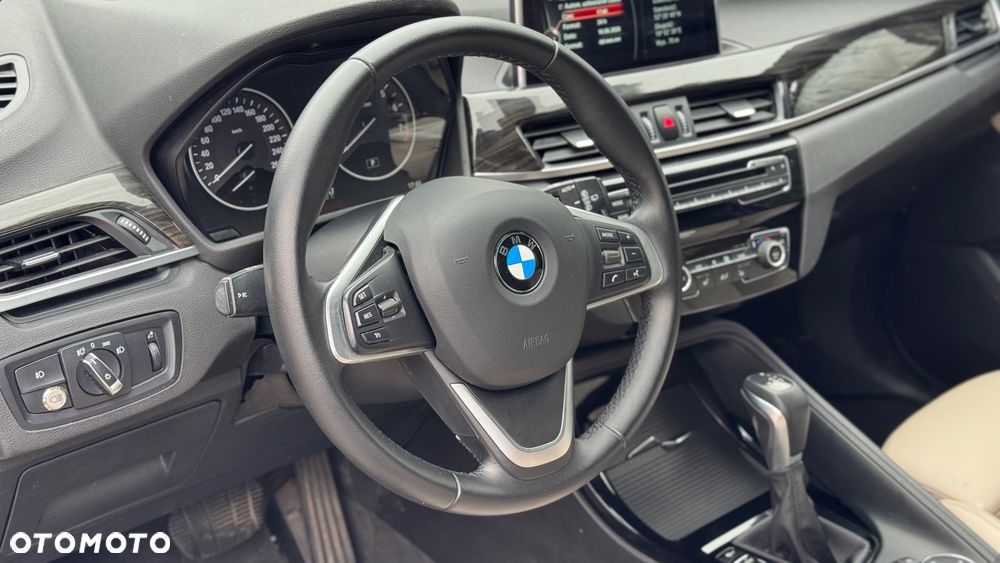 BMW X1 - 10