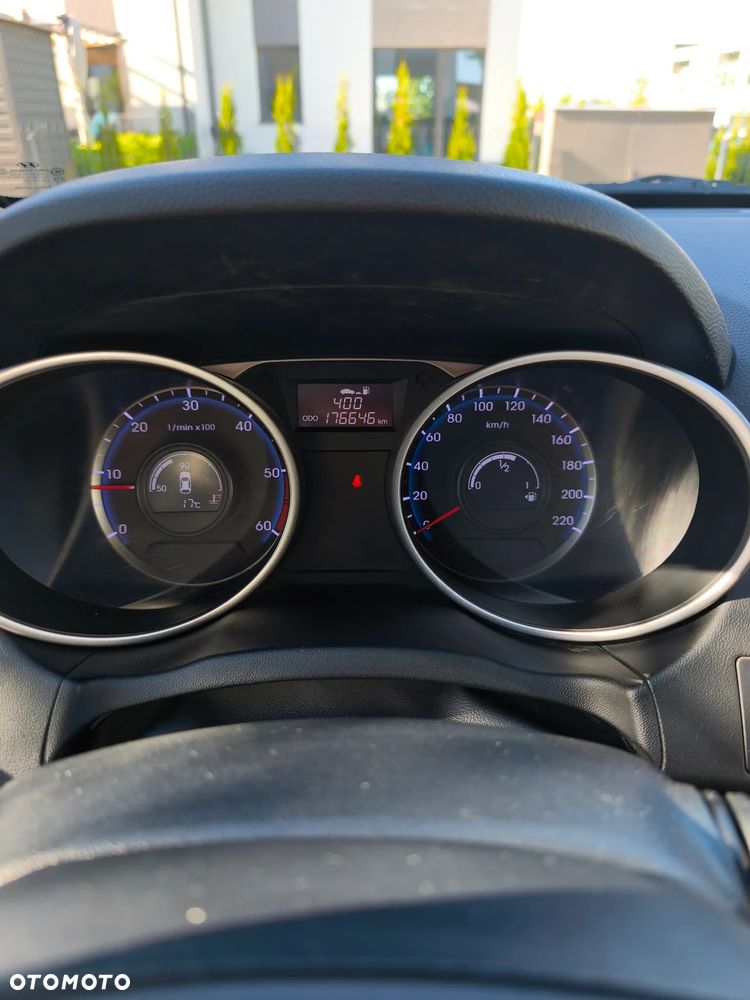 Hyundai ix35 1.7 CRDi Premium 2WD - 14