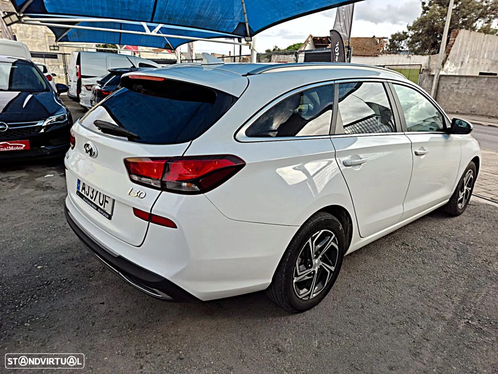 Hyundai i30 SW 1.6 CRDi Style - 12
