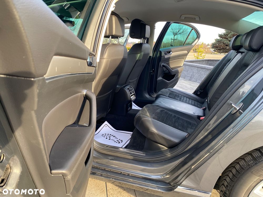 Volkswagen Passat 2.0 TDI BMT Highline DSG - 22