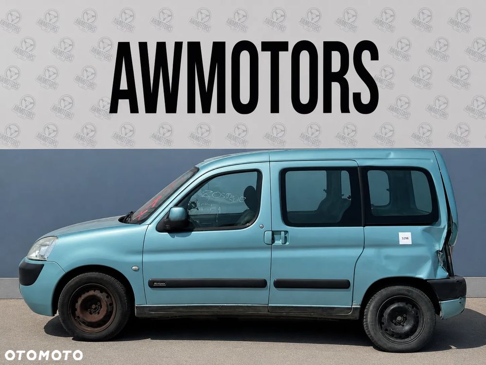 CITROEN BERLINGO 2003 *SAMOCHÓD NA CZĘŚCI* 5298  MASKA, LAMPA, DRZWI, LUSTERKO, ZDERZAK, GRILL, BŁOTNIK, KLAPA, BELKA, DESKA, FOTELE, KANAPA, ĆWIARTKA KIEROWNICA, TARCZE, ZACISKI, ZAWIESZENIE, KOMPLETNY PRZÓD, KOMPLETNY TYŁ, LICZNIK, ZEGARY, PRAWE LEWE PRZÓD TYŁ - 4