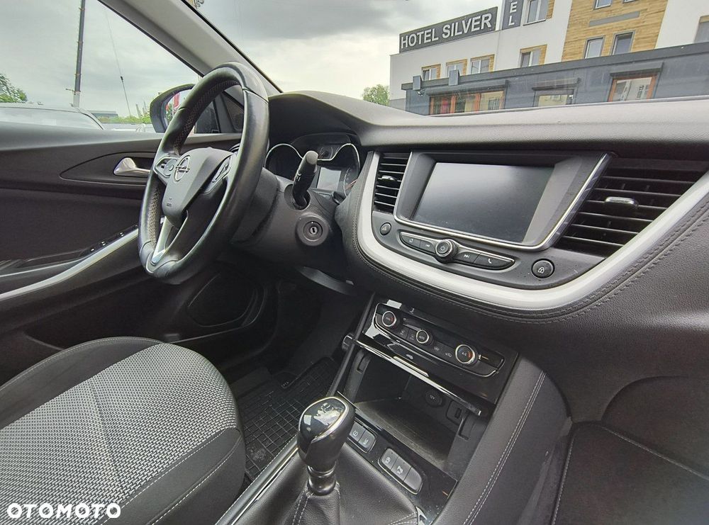 Opel Grandland X - 15