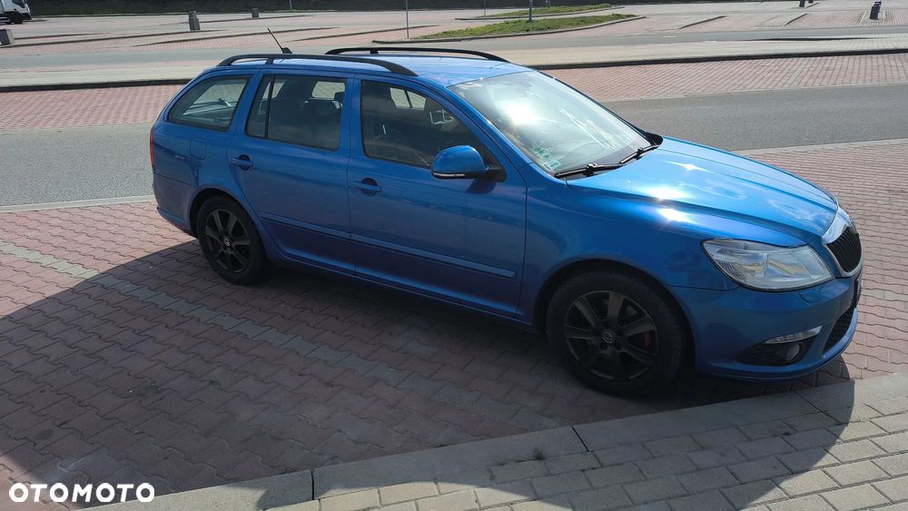 Skoda Octavia 2.0 TDI CR DPF RS - 14