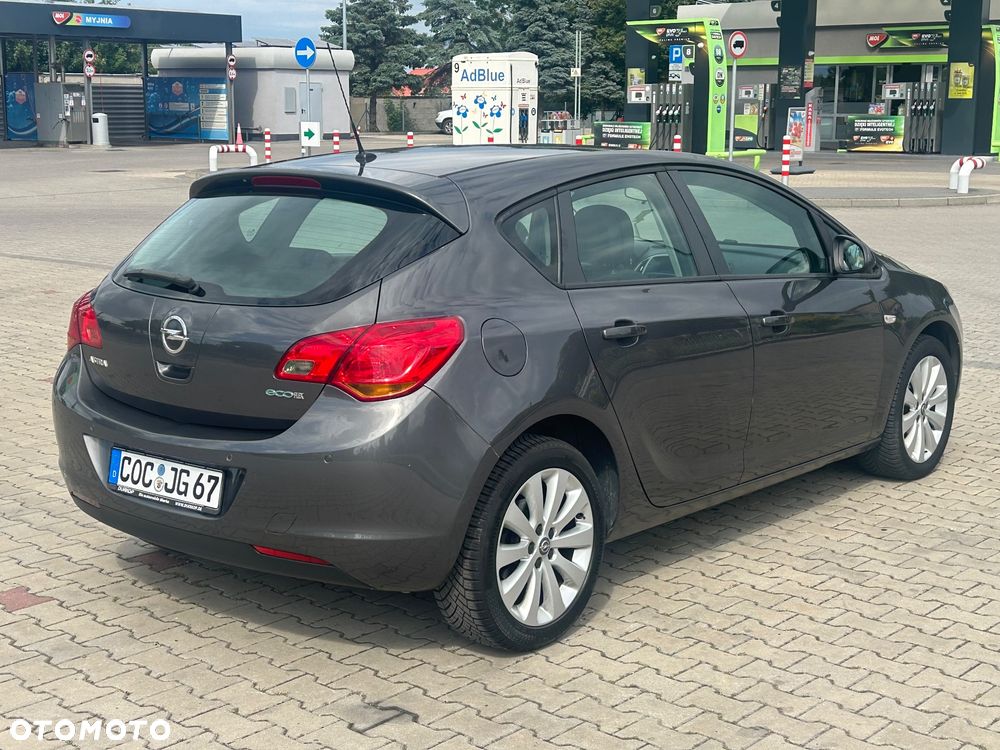 Opel Astra 1.4 ecoFLEX - 4