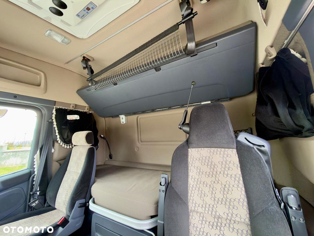 Scania SCANIA R410 / IZOTERMA / KONTENER / SILNIK 6 CYLINDROWY / 13 LITROWY  / KLIMA POSTOJOWA / WINDA / SPROWADZONY / SYPIALKA / AUTOMAT / 18 PALET / E6 / STAN BARDZO DOBRY - 20