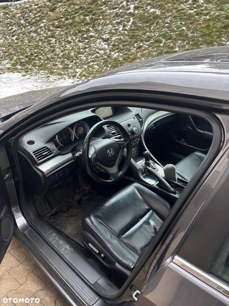 Honda Accord 2.0 Executive Nav - 7