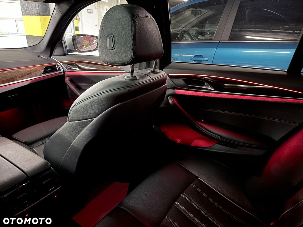 BMW Seria 5 530i xDrive Sport Line - 27