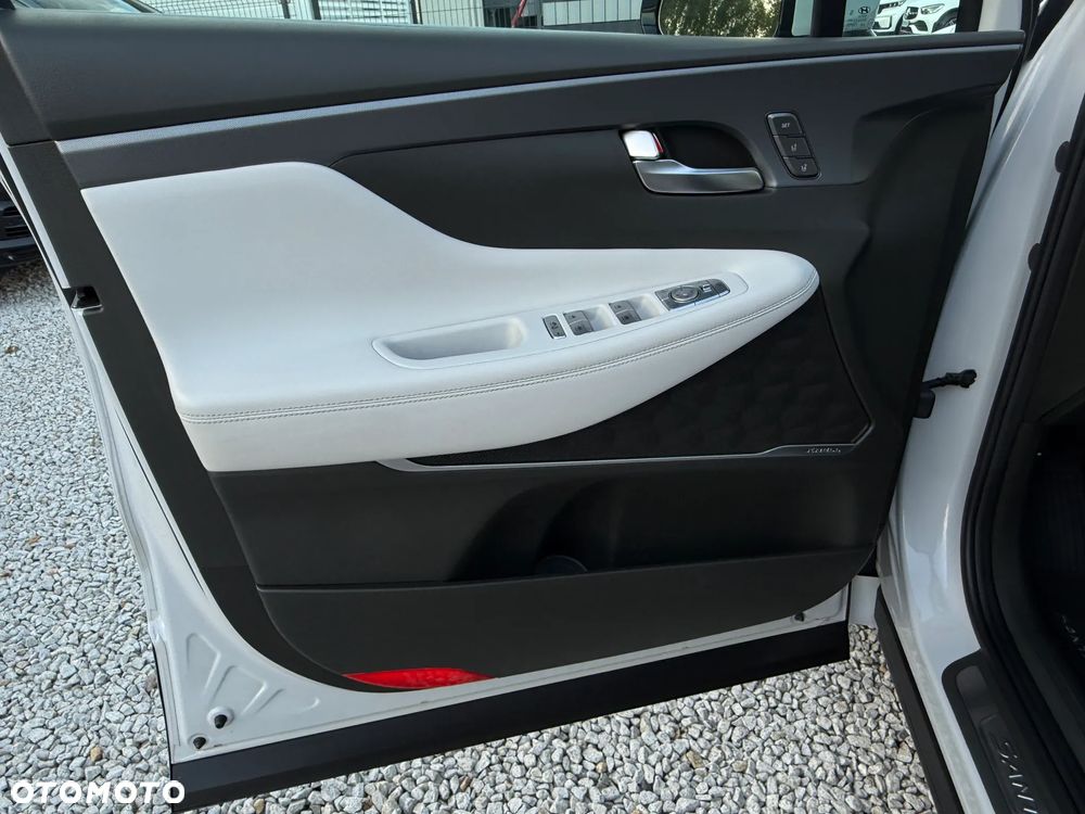 Hyundai Santa Fe 1.6 T-GDI PHEV Platinum 4WD - 24