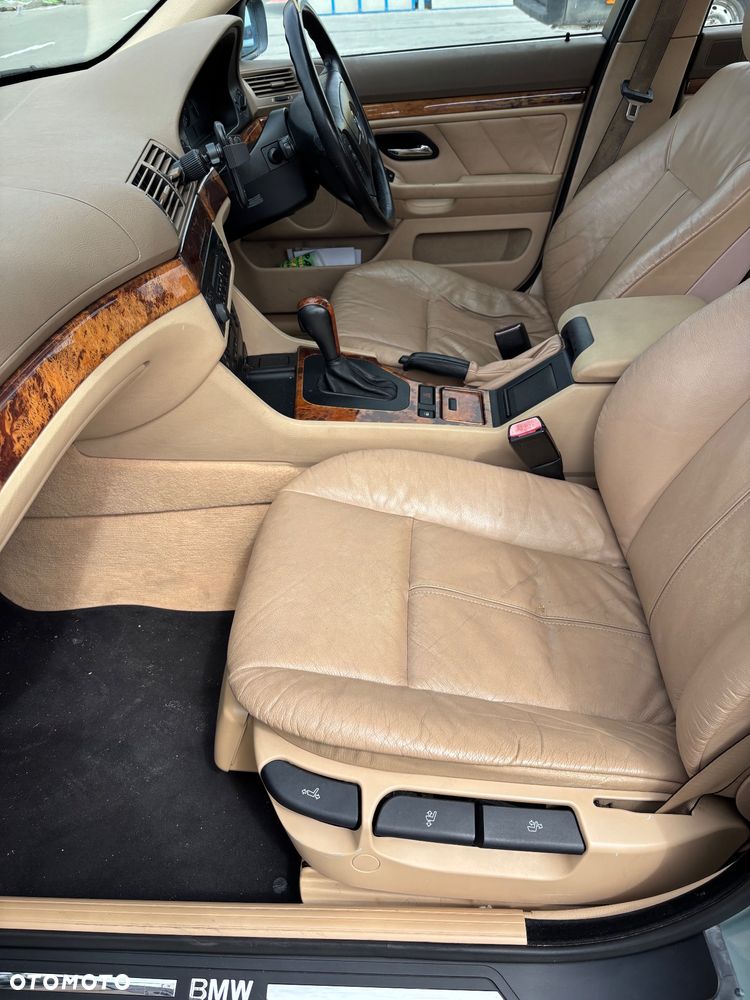 BMW Seria 5 - 31