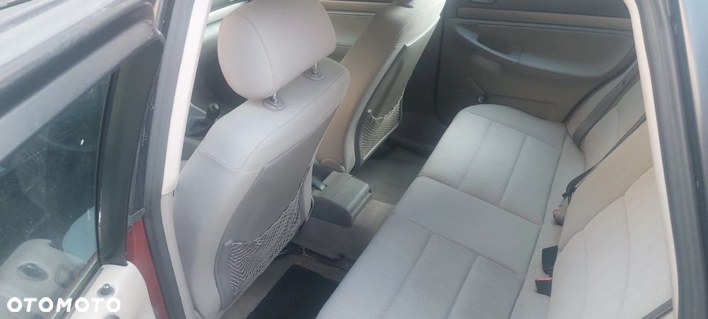 Audi A4 Avant 1.8 - 11