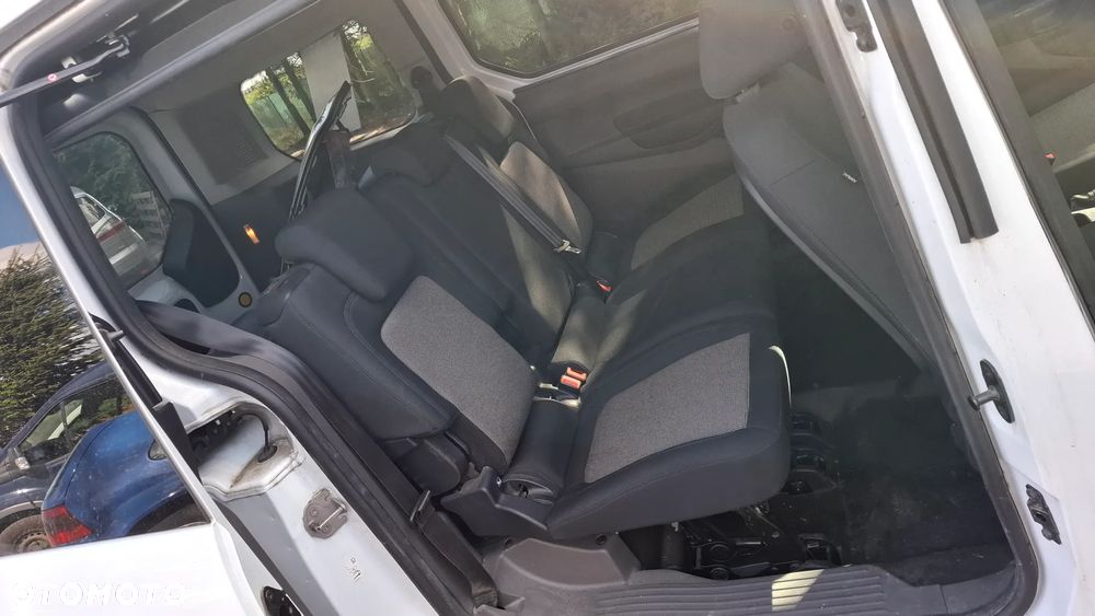 Ford Transit Connect - 12