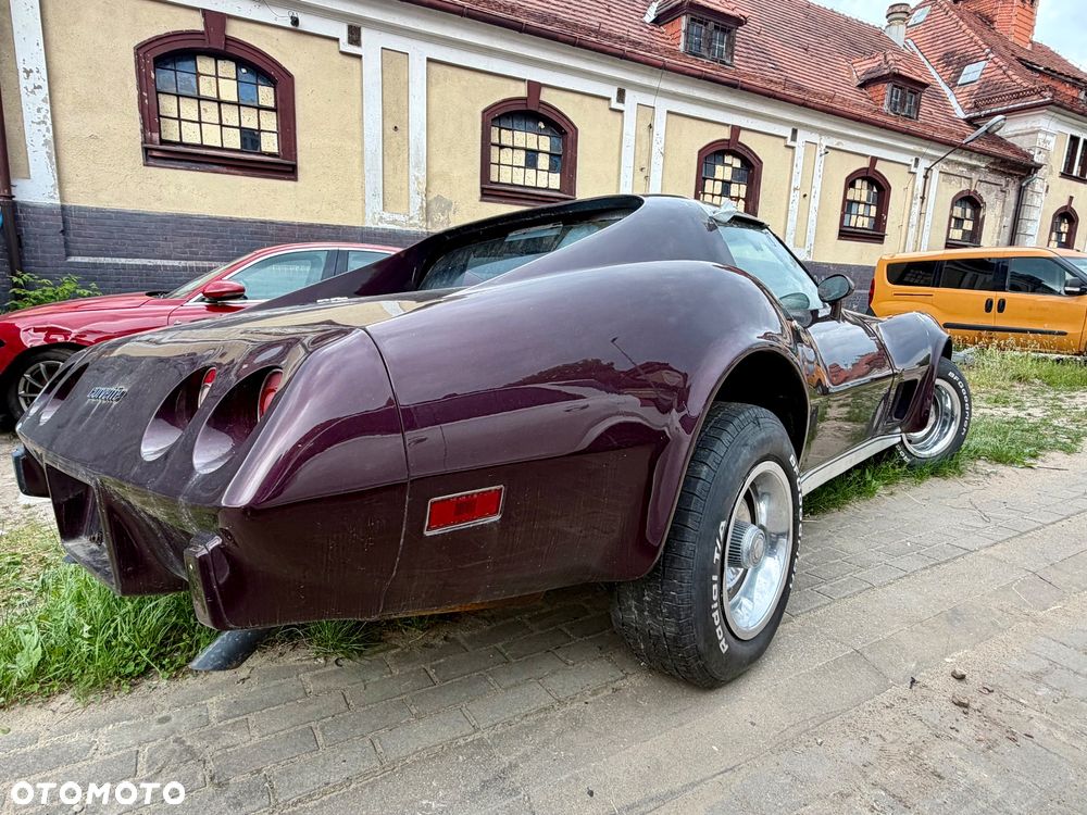 Chevrolet Corvette - 26