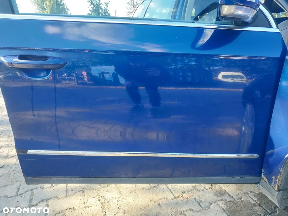 Volkswagen Passat B6 KOMBI silnik kompletny 2.0 TDI 140KM BKP Bmn Bmr Bkd Blb Bre Brf Brd Bsy Byl Bma Bwc skrzynia biegów JLU 6 biegów sprzęgło dwumasa lewarek drzwi prawe lewe przód tył klapa lusterko NIEBIESKI LC5E listwy chrom turbina turbosprężarka pompa maglownica zwrotnica zacisk kokpit panel dekory boczek drzwi tapicerka podsufitka podszybie fotel zestaw startowy sterownik szyba zamek lampa blenda wykładzina alufelgi roleta podłokietnik mechanizm tempomat kolektor osłona dolot tłumik wydech NA CZĘŚCI WSZYSTKIE CZĘŚCI - 9
