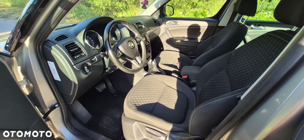 Skoda Yeti Tour 2.0 TDI SCR 4x4 DSG - 30