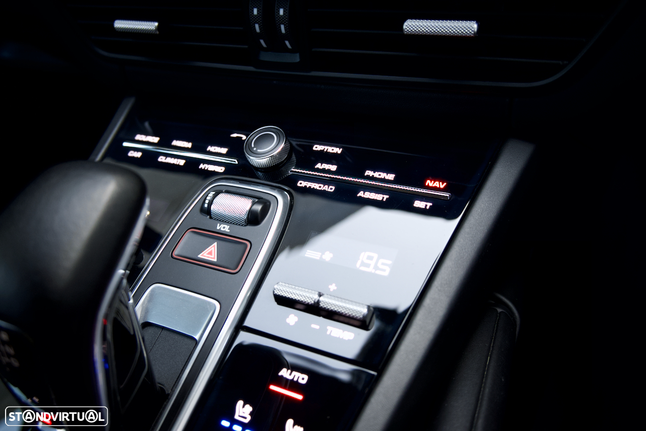 Porsche Cayenne E-Hybrid - 43