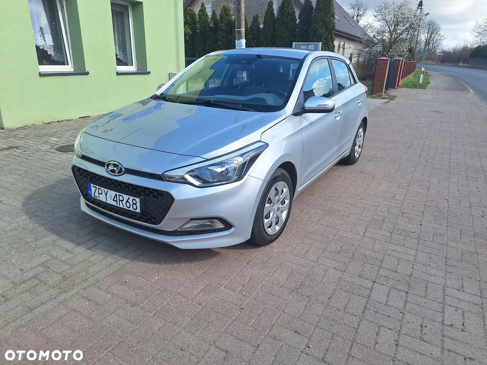 Hyundai i20 blue 1.2 Classic - 6