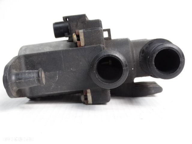 BMW 7 E38  5 E39  X5 E53  Elektrozawór 3 PIN Zawór Nagrzewnicy Wody Pompa Obiegowa 64128374995 8374995 BMW 725tds 728i 730i 735i 740d 740i 750i 316d 316i 318d 318i 320i 320d  323i 325d 325i 328i  330d 330i 335i 335d - 7