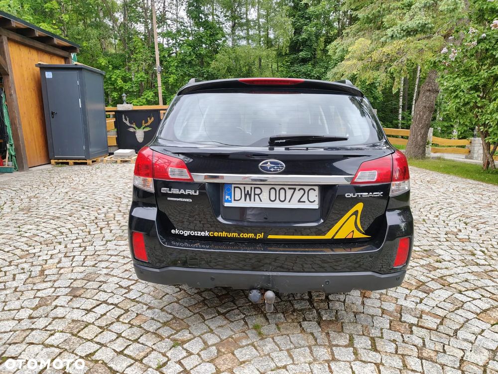 Subaru Outback 2.5i Lineartronic Comfort - 2
