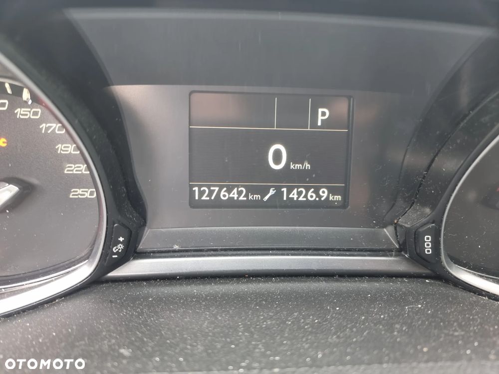 Peugeot 308 BlueHDi 130 EAT6 Stop & Start Allure Business-Paket - 20