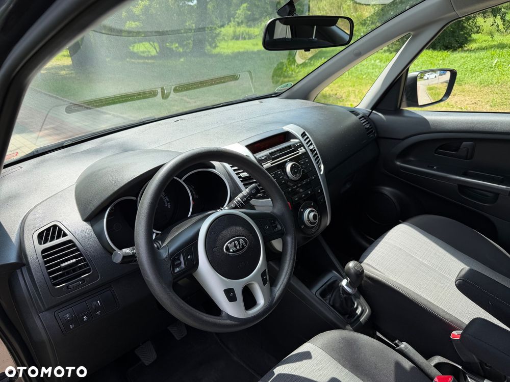 Kia Venga 1.6 CVVT Dream Team Edition - 14