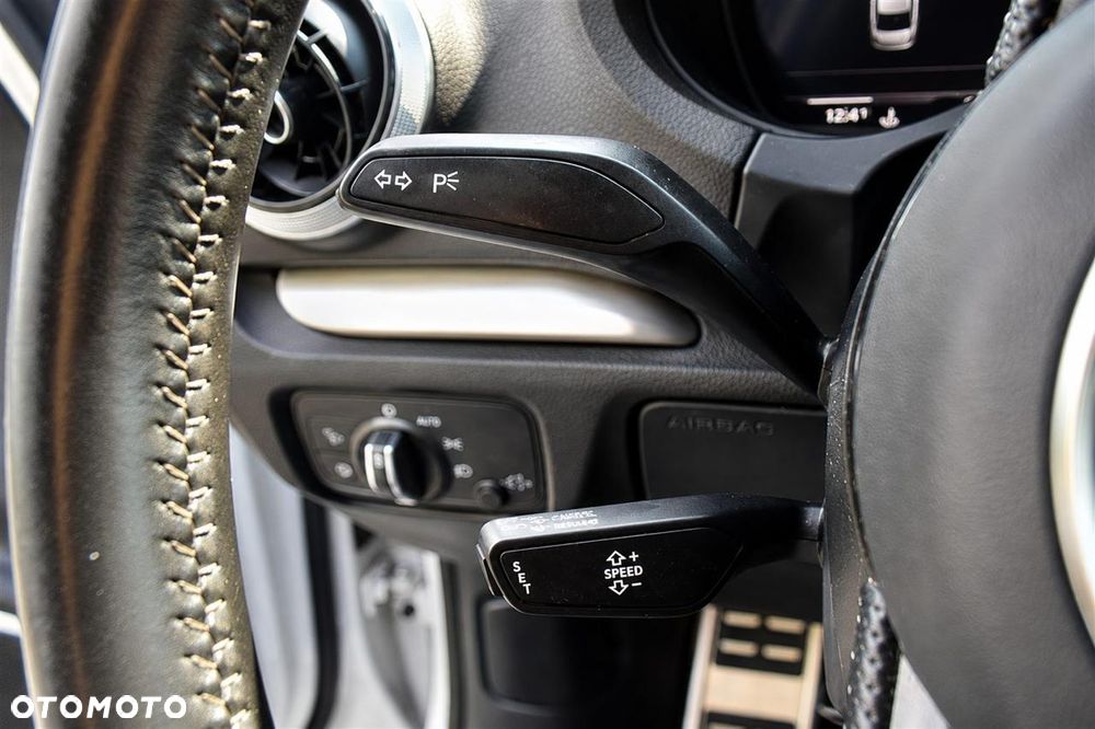 Audi S3 S tronic - 21