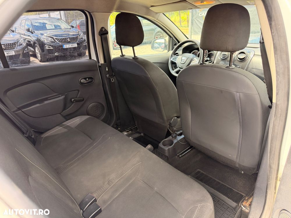 Dacia Logan SCe 65 Essential - 11