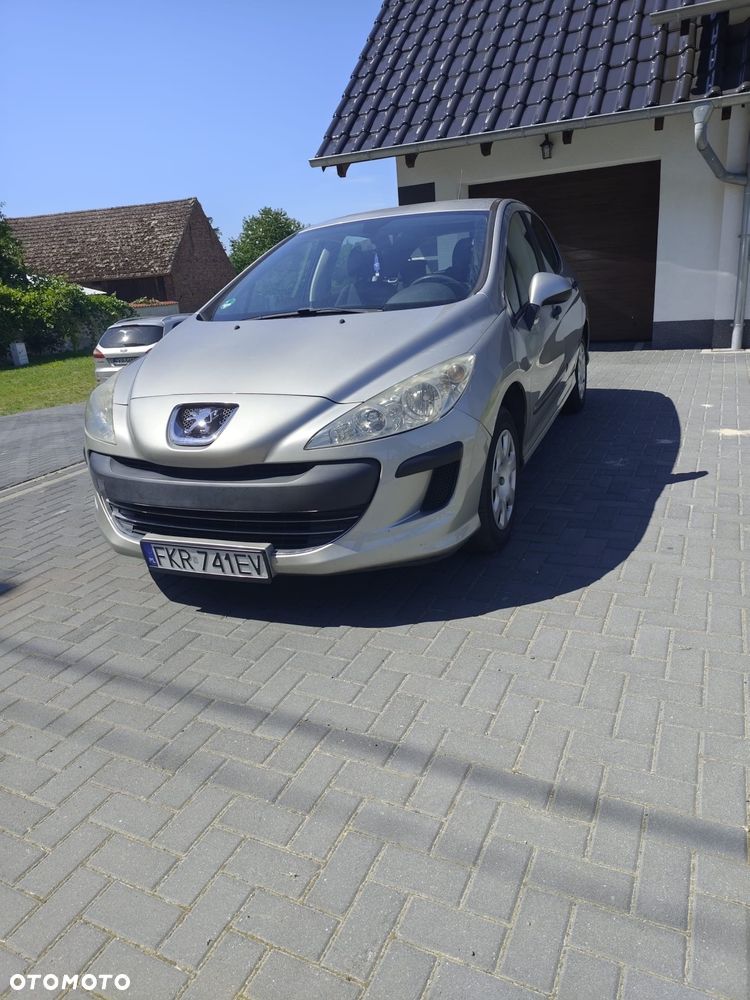 Peugeot 308 - 1