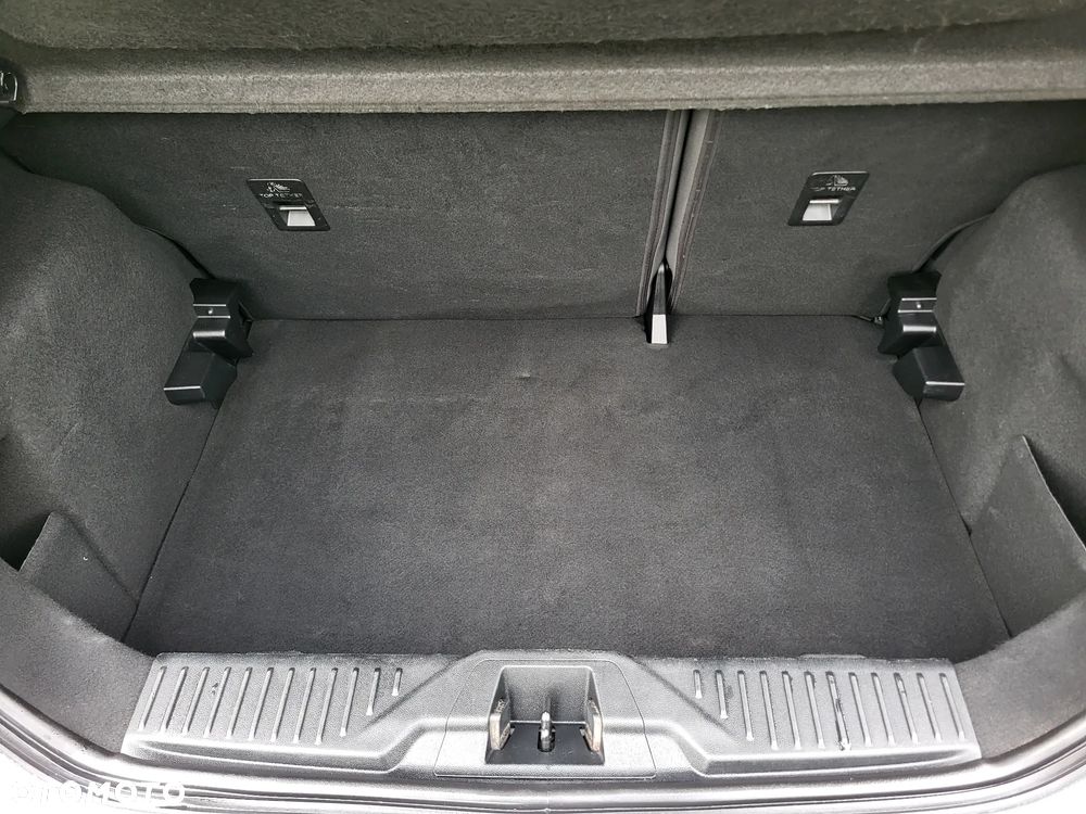 Ford Fiesta 1.1 S&S COOL&CONNECT - 28