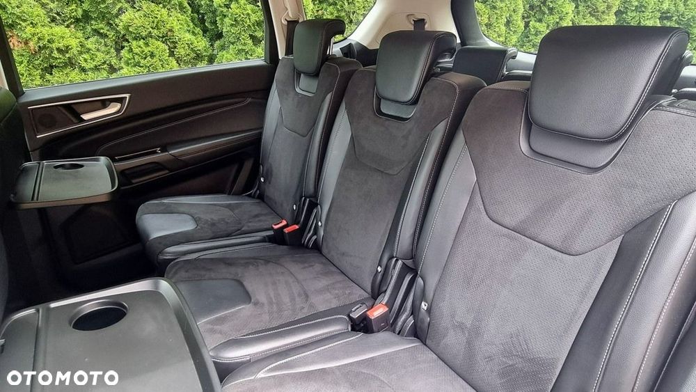 Ford S-Max - 22