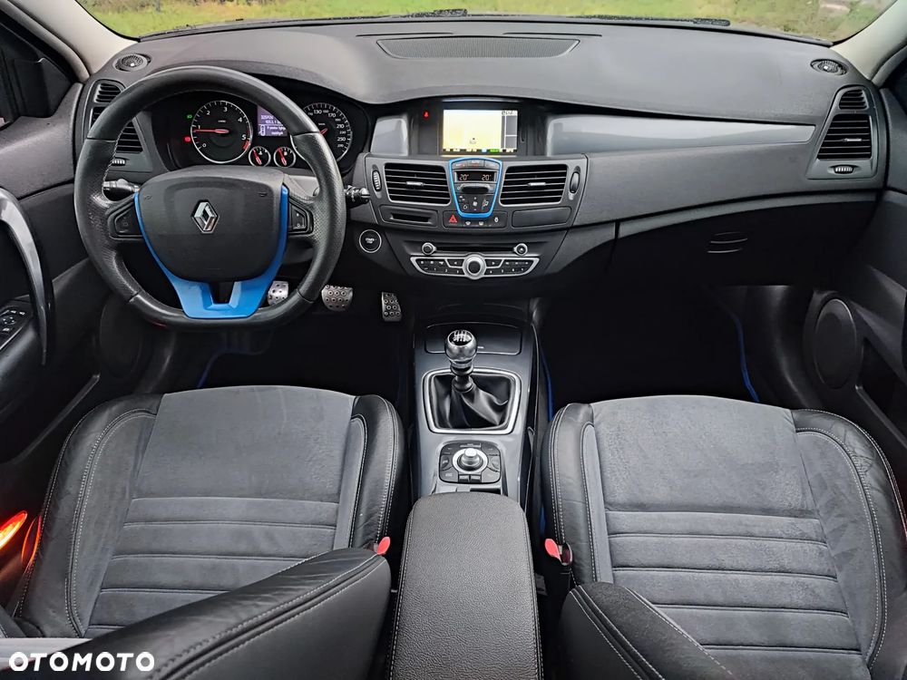 Renault Laguna 2.0 dCi FAP GT - 10