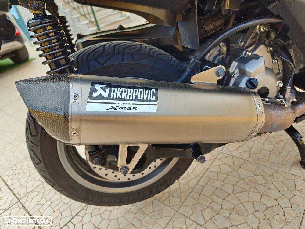 Yamaha X-Max TECH MAX - 4