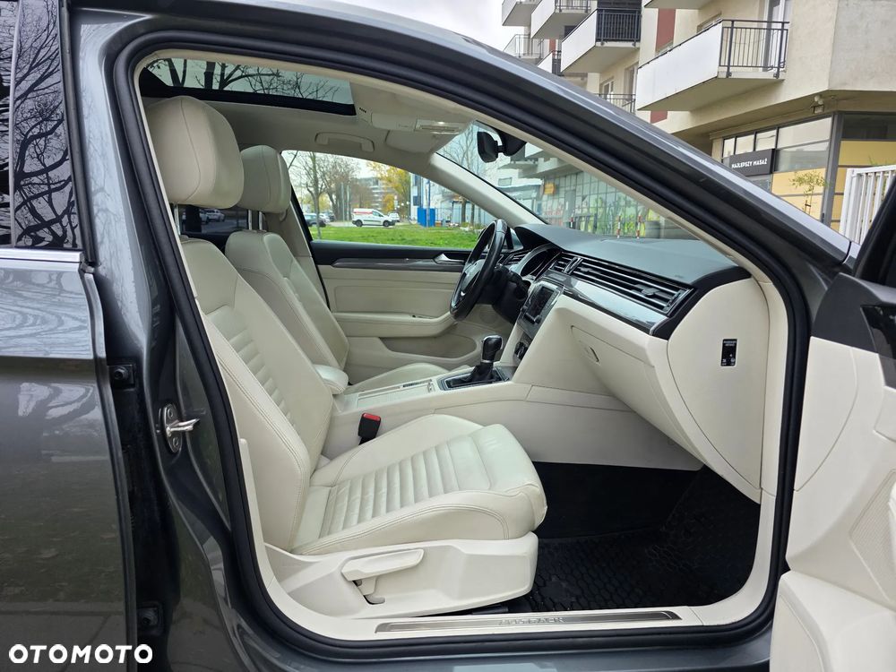 Volkswagen Passat Alltrack 2.0 TSI BMT 4Mot DSG - 36