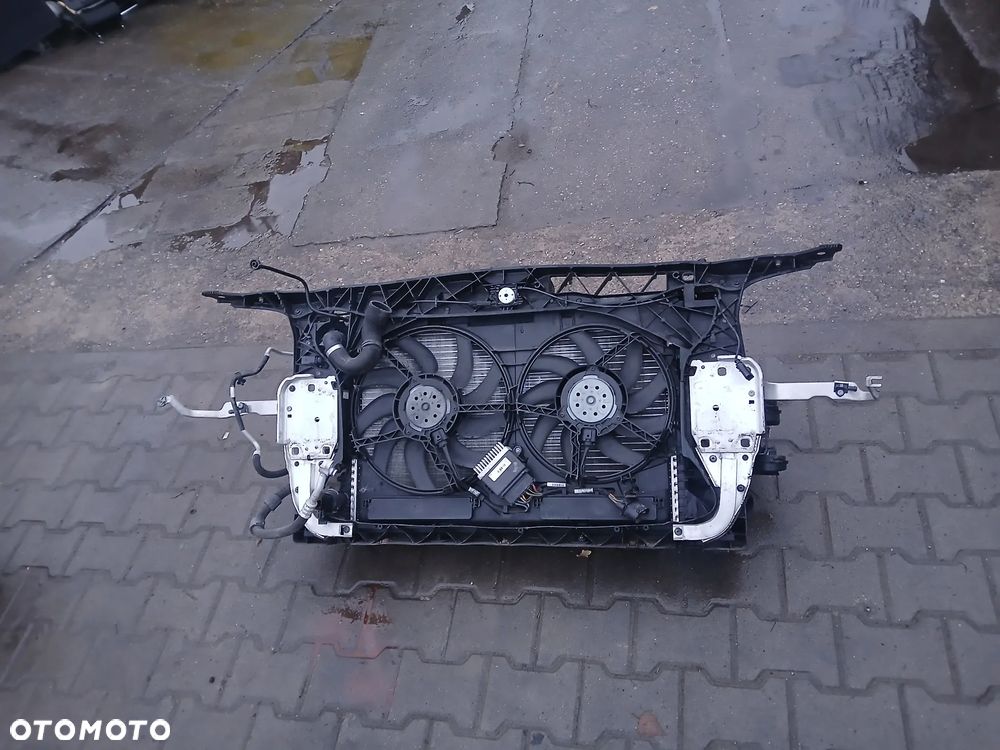Audi A6 C7 Pas przod wzmocnienie chłodnice wiatraki 2.0 Tdi manual - 2