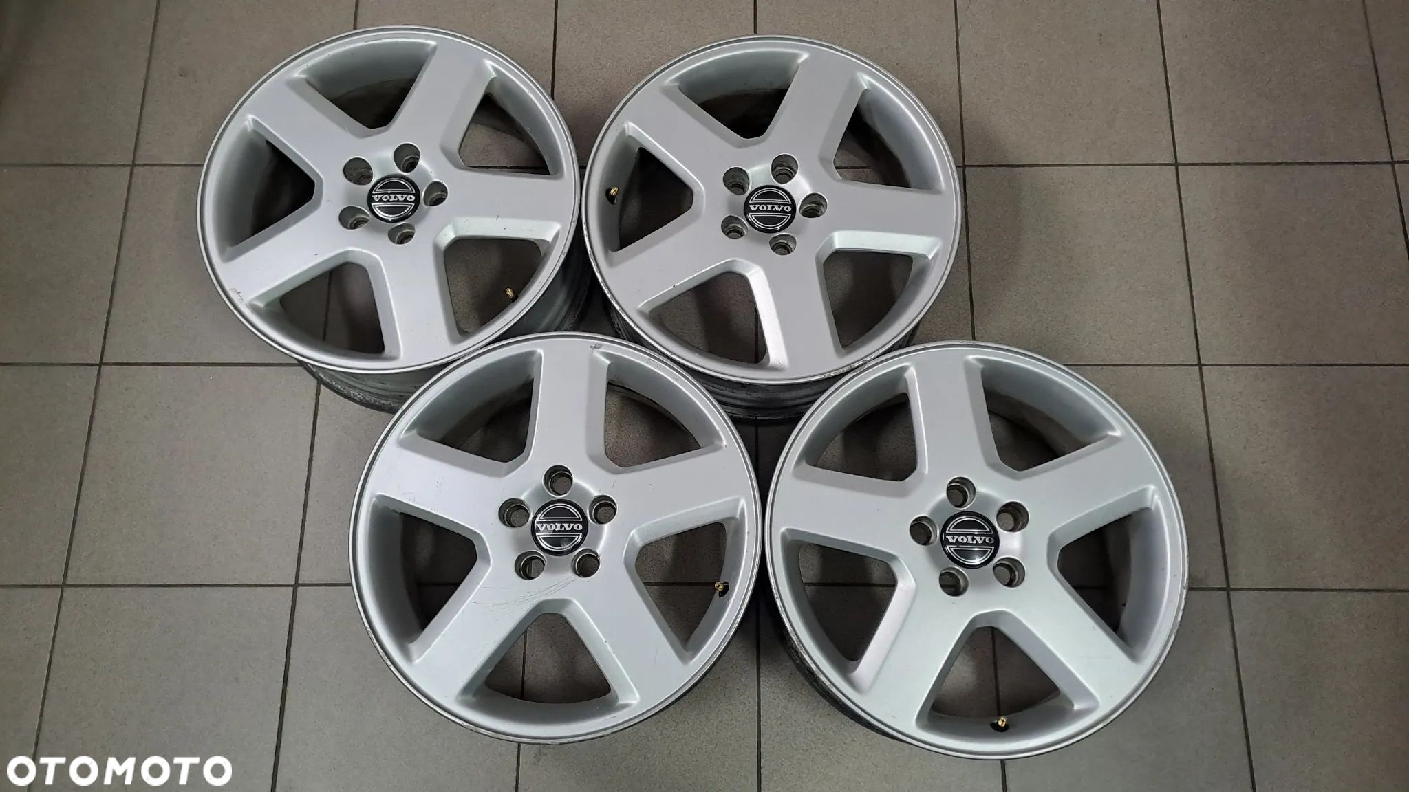Felgi Aluminiowe 17 Volvo S40 V50 5x108 ET 52.5 - 1