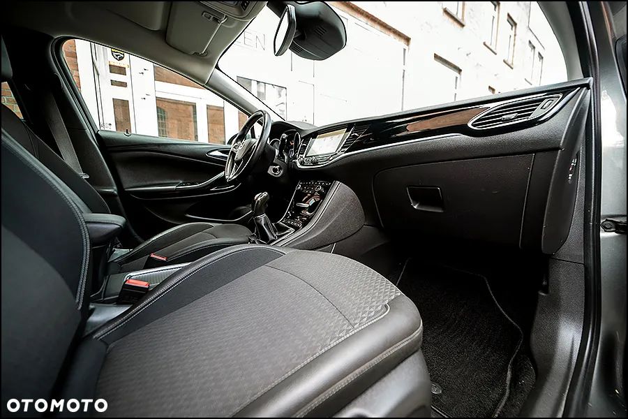 Opel Astra - 36