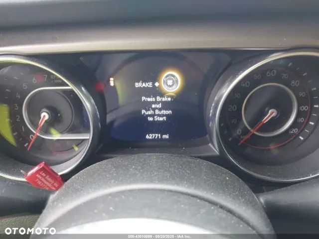 Jeep Wrangler Unlimited GME 2.0 Turbo Rubicon - 12