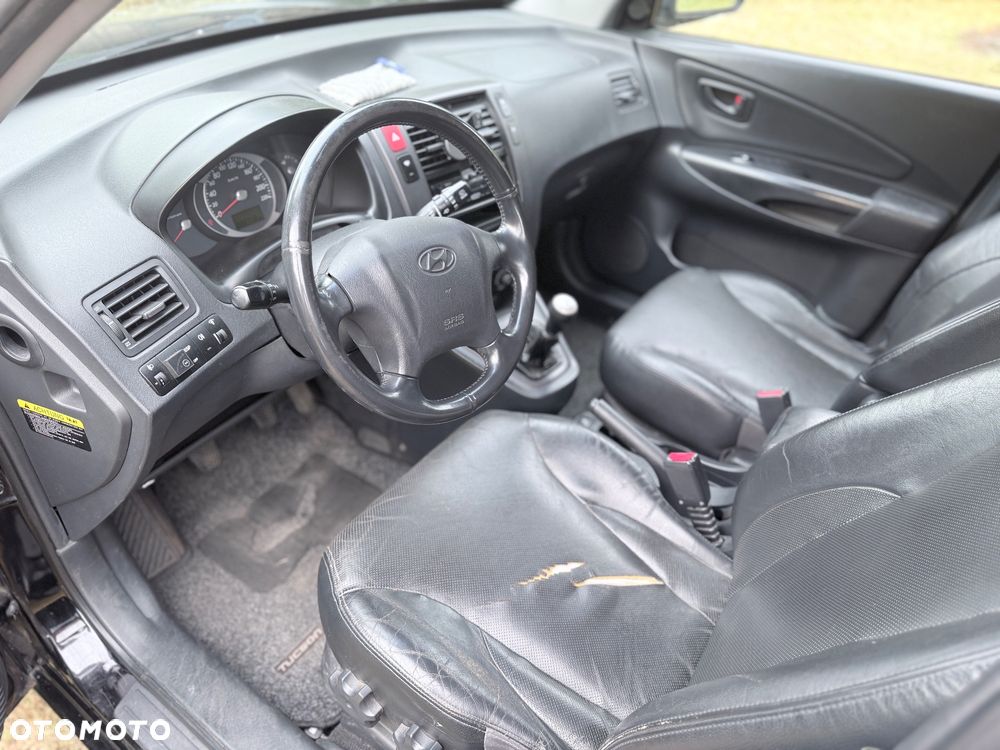 Hyundai Tucson 2.0 Comfort 2WD - 9