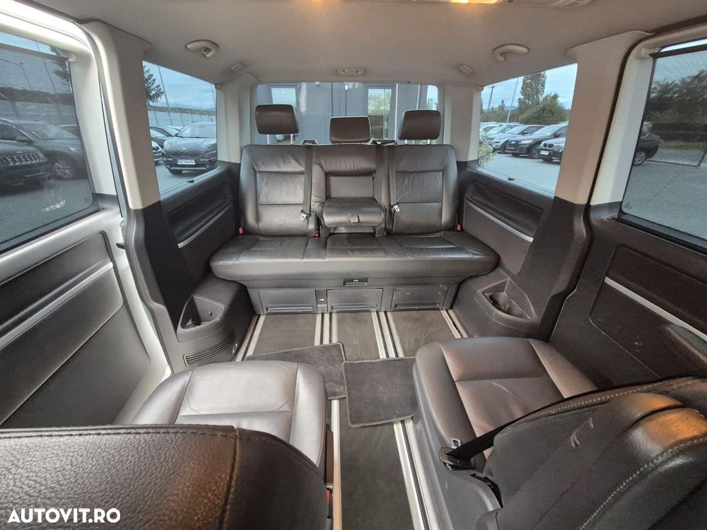 Volkswagen Multivan - 12
