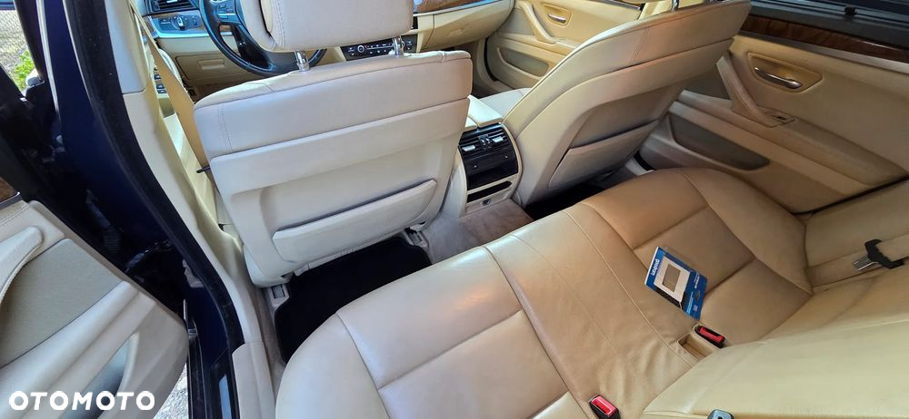 BMW Seria 5 535i xDrive - 18