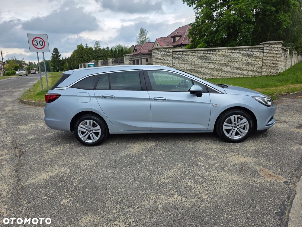 Opel Astra 1.4 Turbo Start/Stop Business - 26