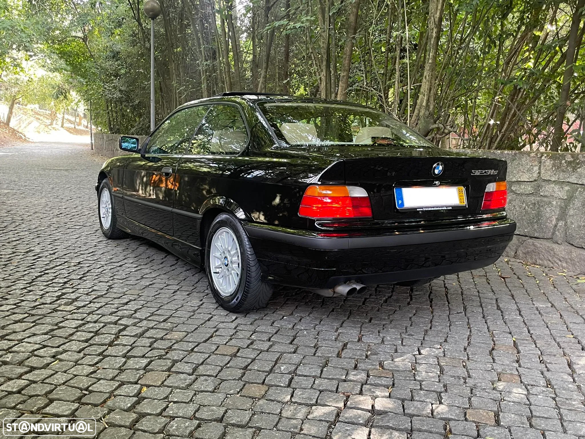 BMW 323 - 29