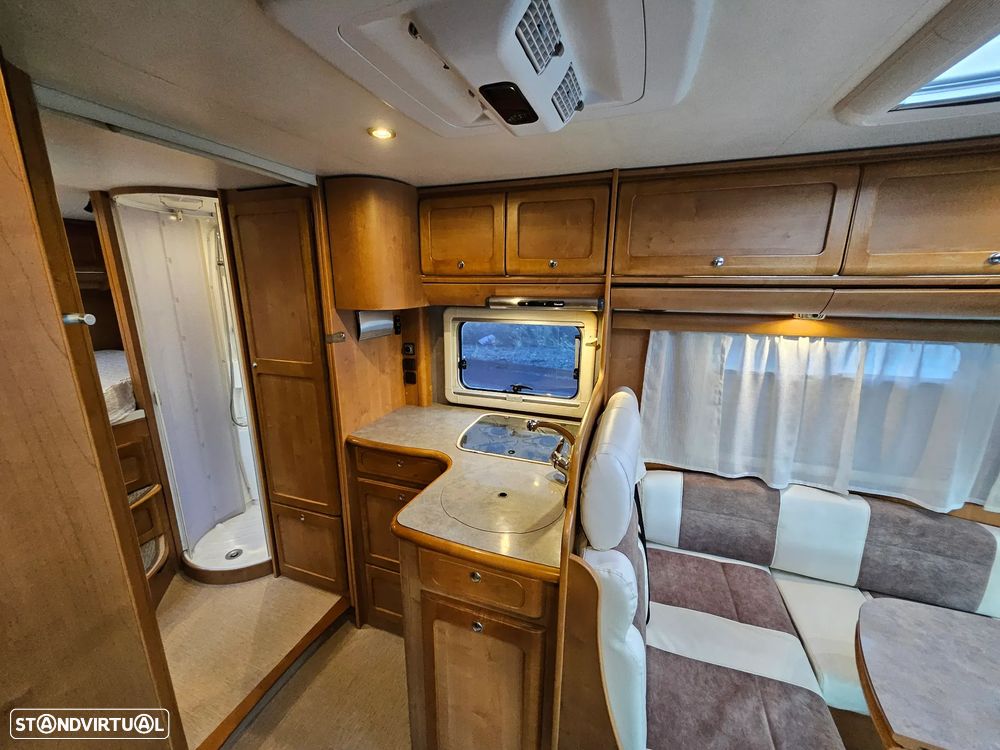 Rapido Le Randonneur 9097F CHASSI AL-KO Cama transversal + BASCULANTE - 35